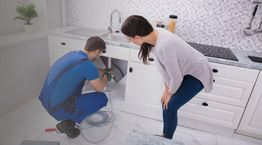 Local tankless water heater installation in Devine, TX