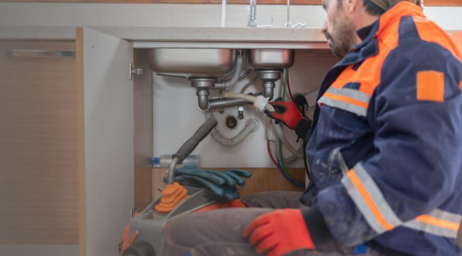 Professional tankless water heater installation services in Devine, TX